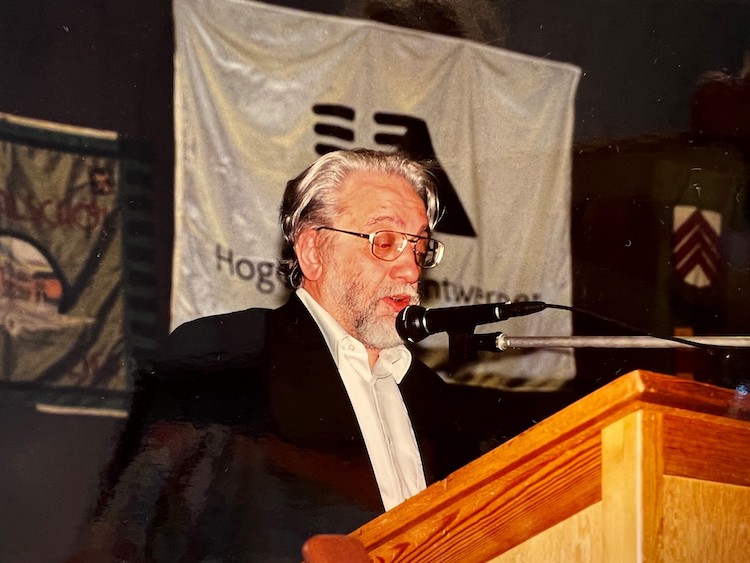 Walter van den Broeck tijdens de Bondsdag van 2001.